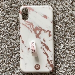 iPhone XR loopy case